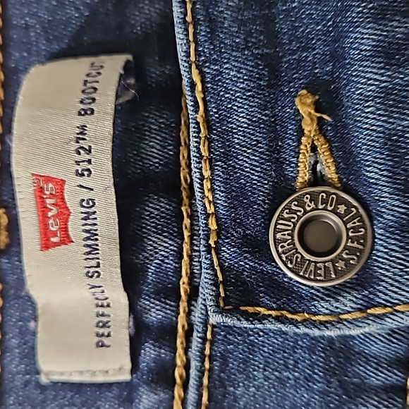 LEVI'S 512 perfectly slimming bootcut jeans - Picture 4 of 16
